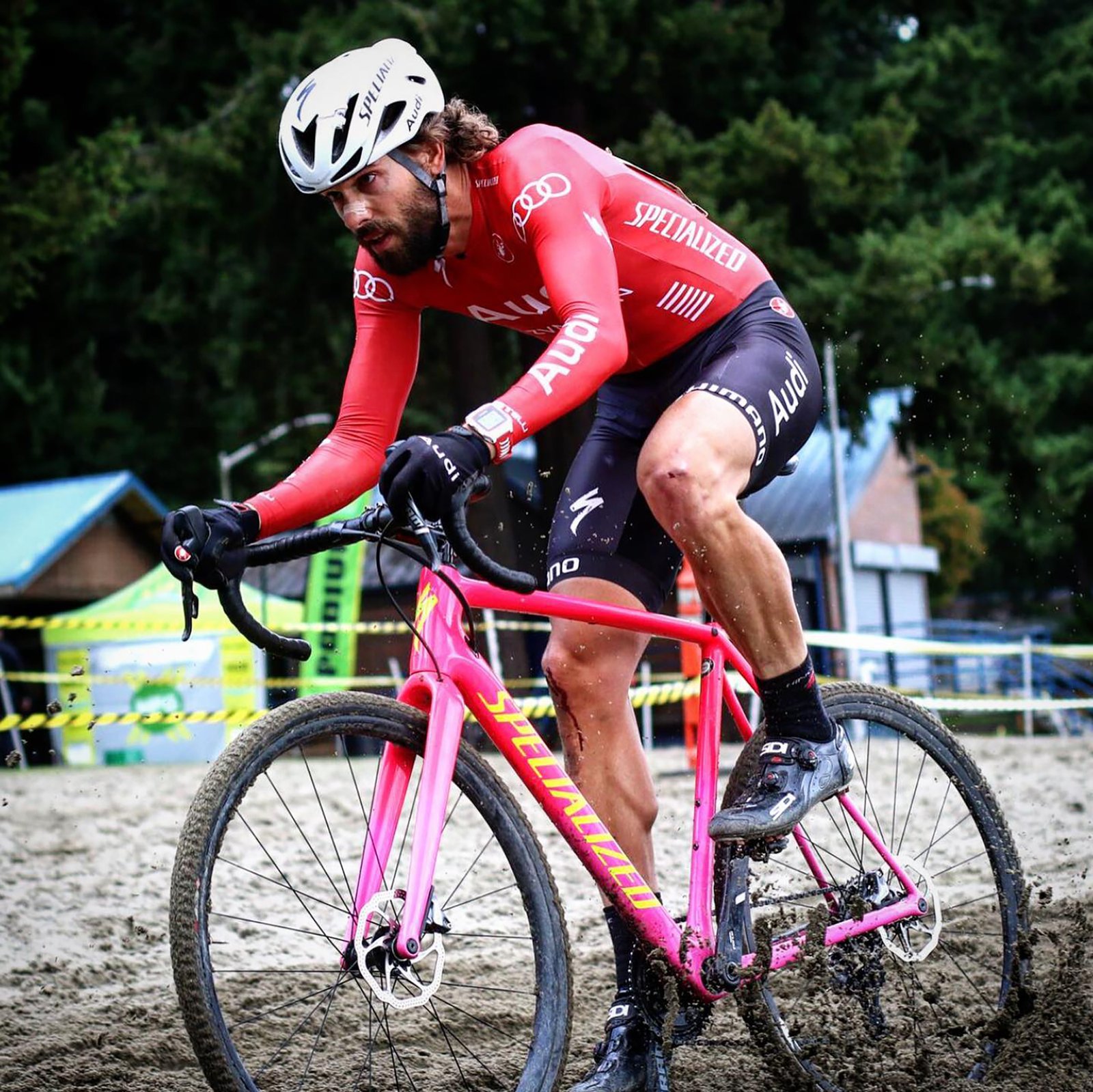 Zor Keeler racing at a community cycling event